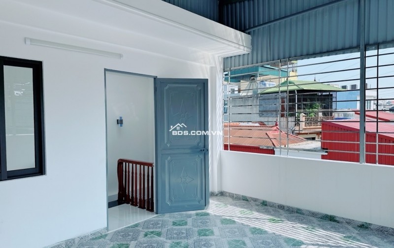  BÁN NHÀ MỚI TINH – FULL NỘI THẤT CAO CẤP – CÁCH PHỐ 30M – THẠCH BÀN, LONG BIÊN 